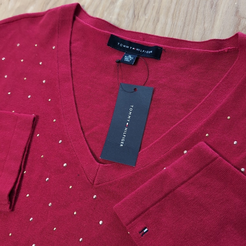 Tommy Hilfiger‎ Knit Sweater Womens XL Red Long Sleeve V-Neck Embroidered Logo